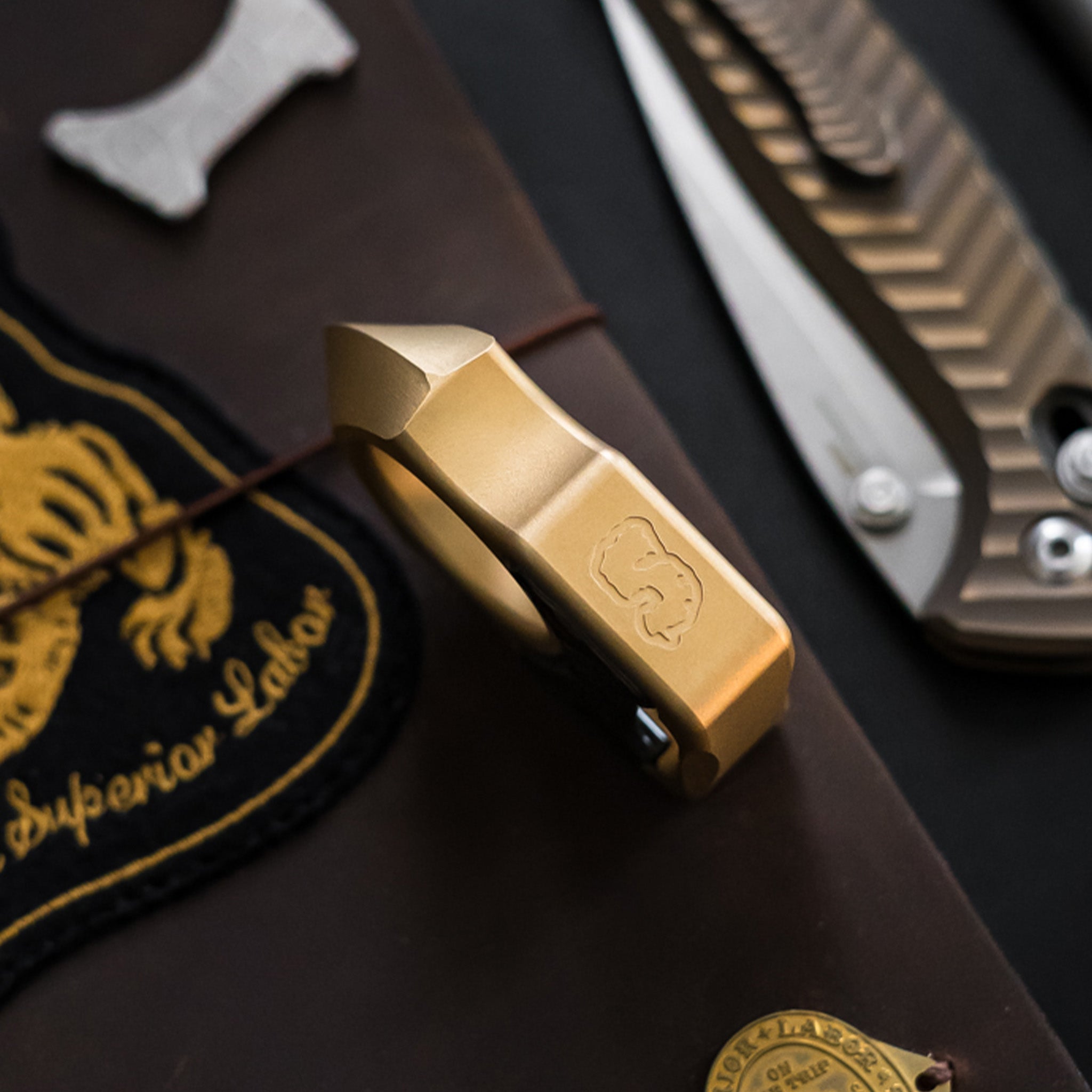 Set of Brass EDC Keychain Swampy Shark & Replaceable Carbon Fiber Gold Camo Inlay