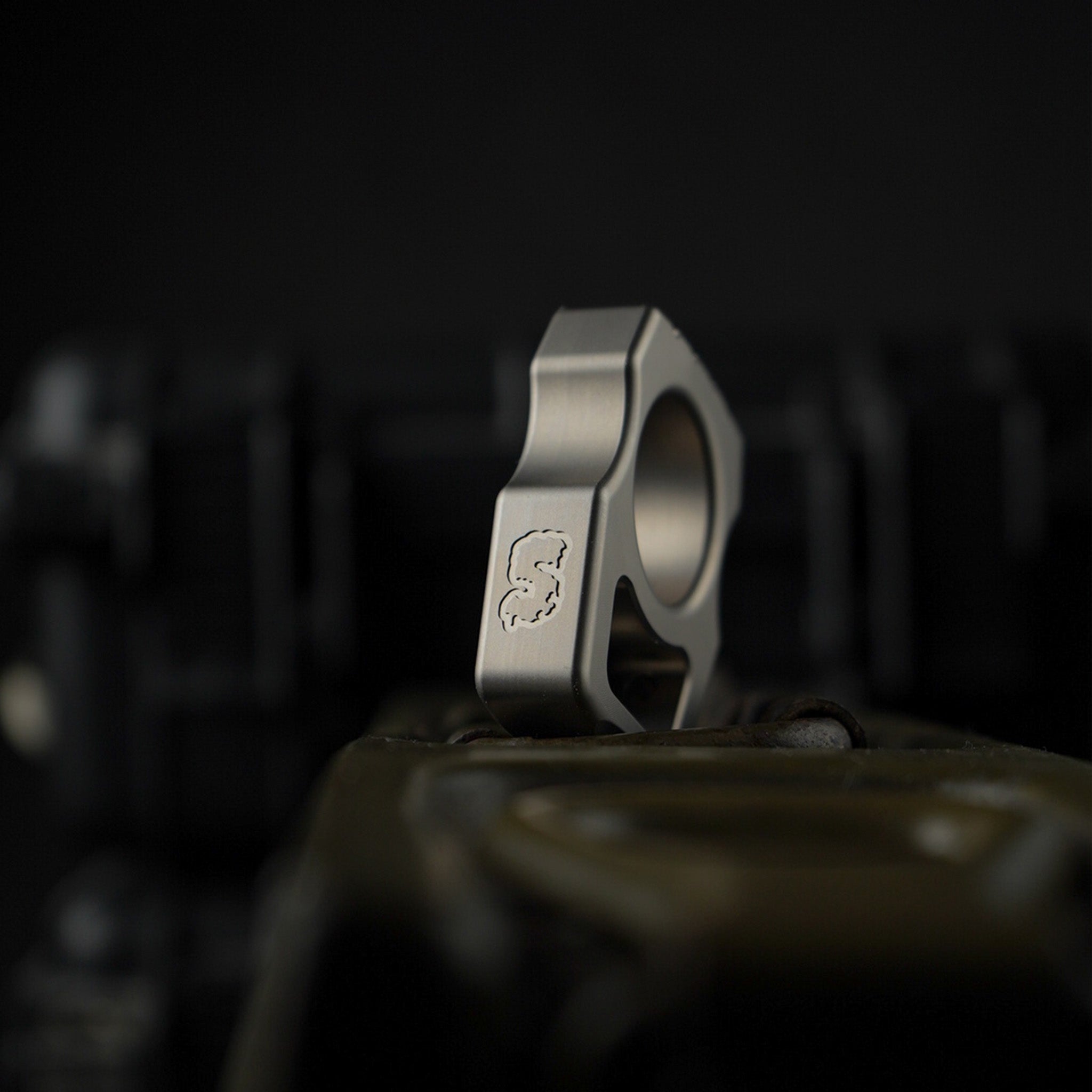 Set of Titanium Edc Knucks Swampy Whale & Replaceable Black Aluminum Inlay Mengu Mempo